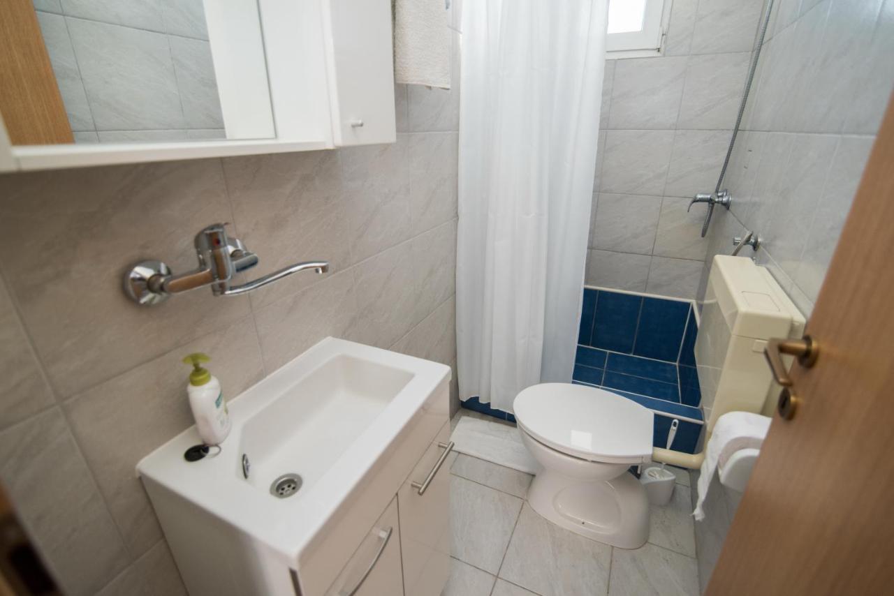 Apartments Pinija Supetar Zewnętrze zdjęcie