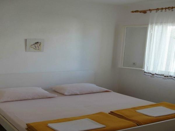 Apartments Pinija Supetar Zewnętrze zdjęcie