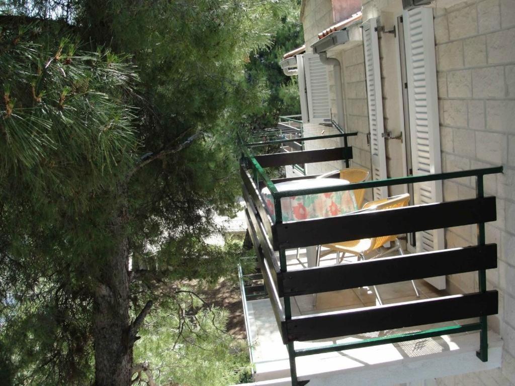 Apartments Pinija Supetar Zewnętrze zdjęcie
