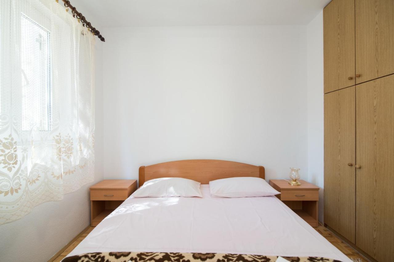 Apartments Pinija Supetar Zewnętrze zdjęcie