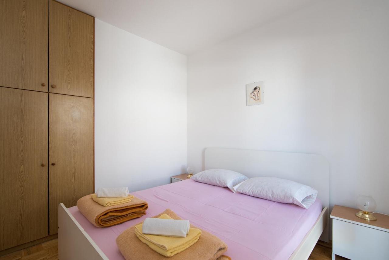 Apartments Pinija Supetar Zewnętrze zdjęcie