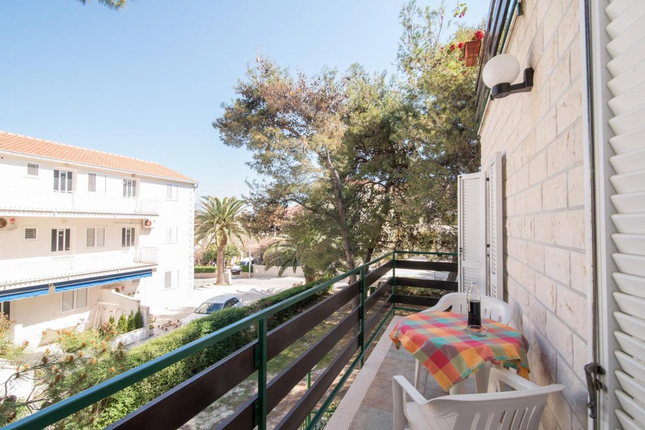 Apartments Pinija Supetar Zewnętrze zdjęcie