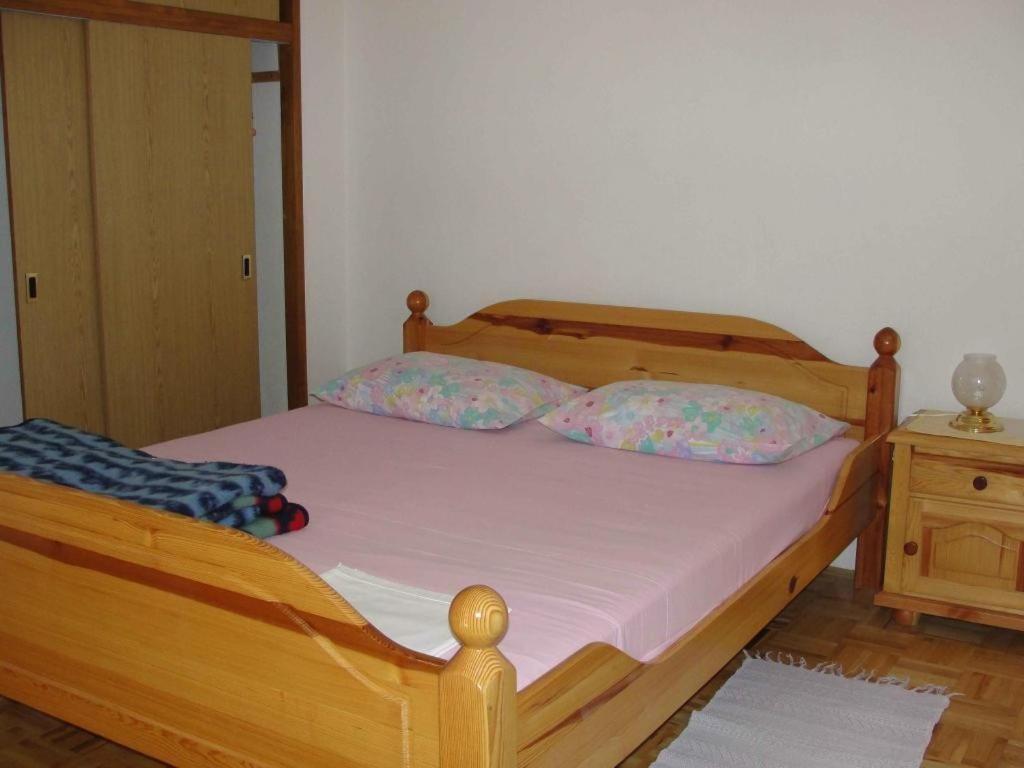 Apartments Pinija Supetar Zewnętrze zdjęcie