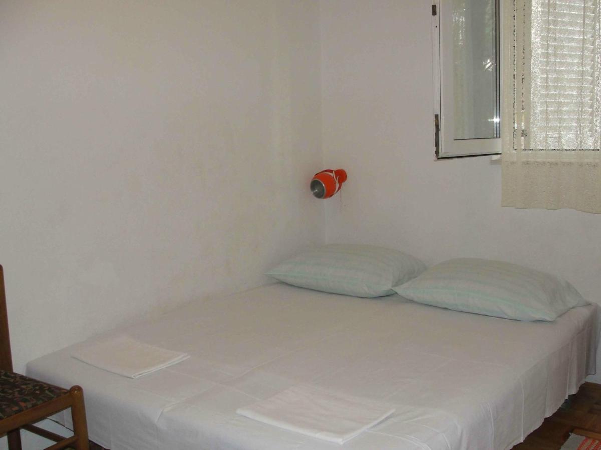Apartments Pinija Supetar Zewnętrze zdjęcie
